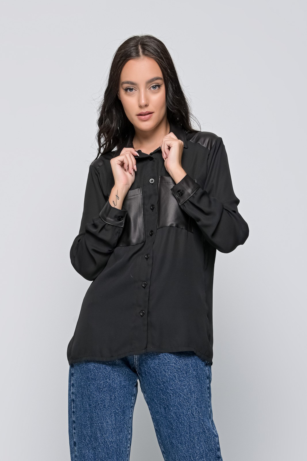 BLACK SHIRT WITH LEATHER DETAILS